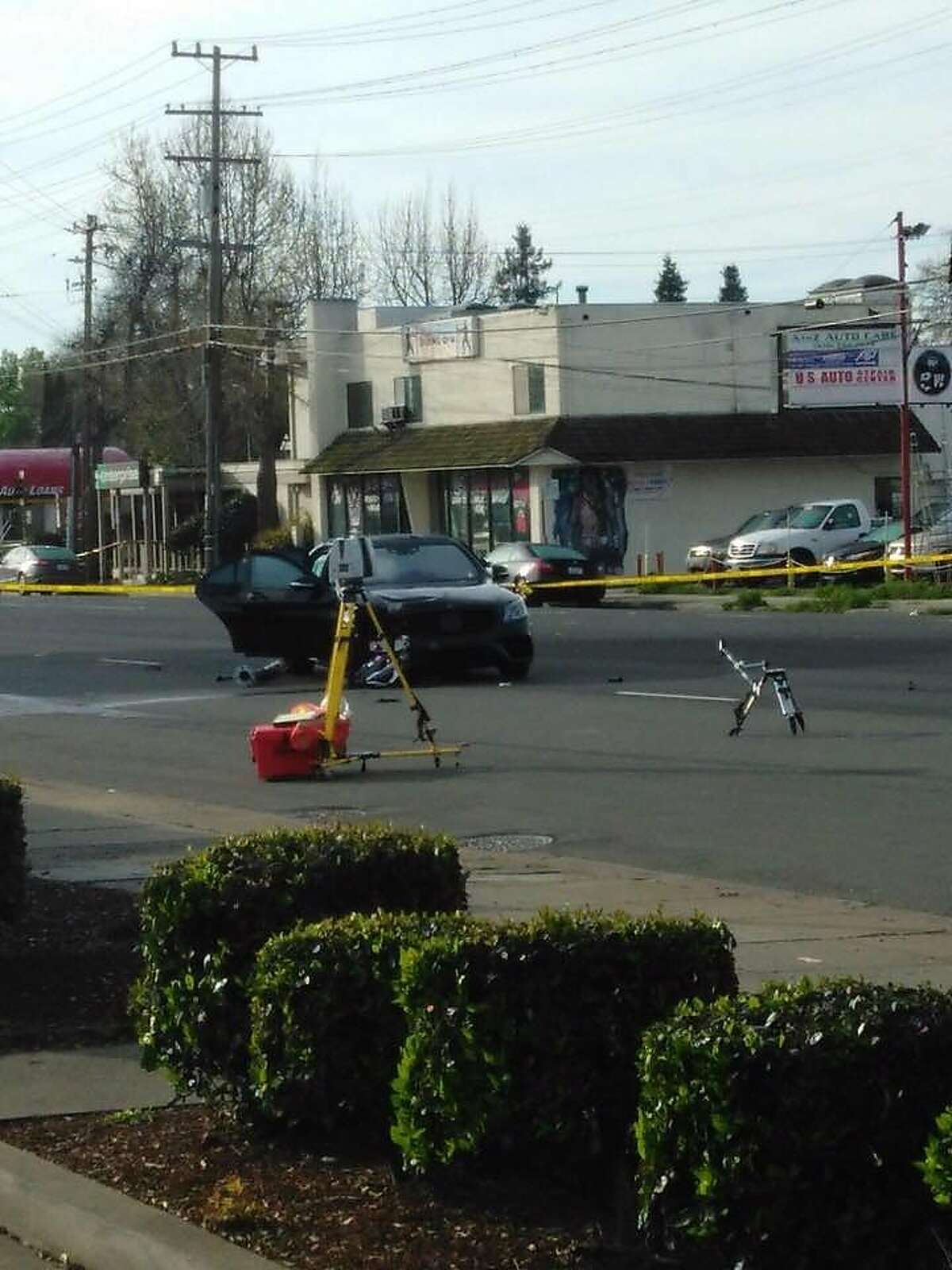 A man was shot and killed in Hayward early Sunday morning, the Alameda County Sheriff�s Office said.