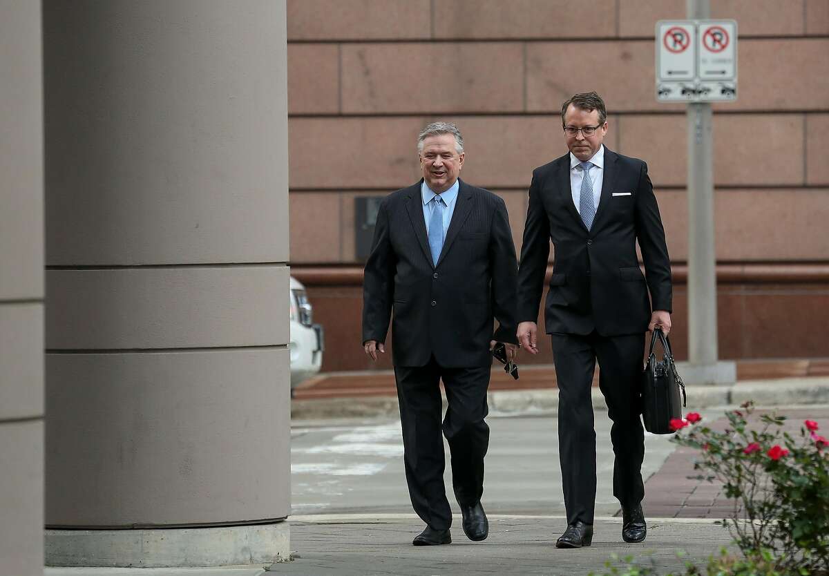 Former U.S. Congressman Steve Stockman, left, and his attorney Sean Buckley walk into the Federal Courthouse for the start of federal corruption trial against Stockman Monday, March 19, 2018, in Houston. ( Godofredo A. Vasquez / Houston Chronicle )