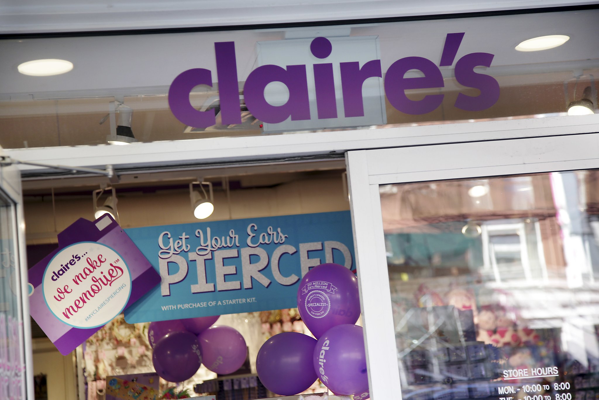 tom arv økologisk Claire's to close two area stores in Chapter 11 reorganization