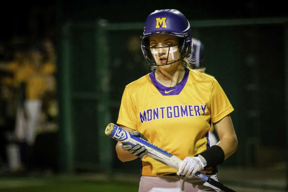 Montgomery's Maggie Hendrix (9) steps up to bat during the softball game against College Park on Friday, March 9, 2018, at Montgomery High School. (Michael Minasi / Houston Chronicle)