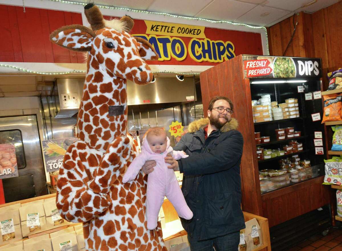 In Photos Stew Leonard’s hosts Easter Eggstravaganza