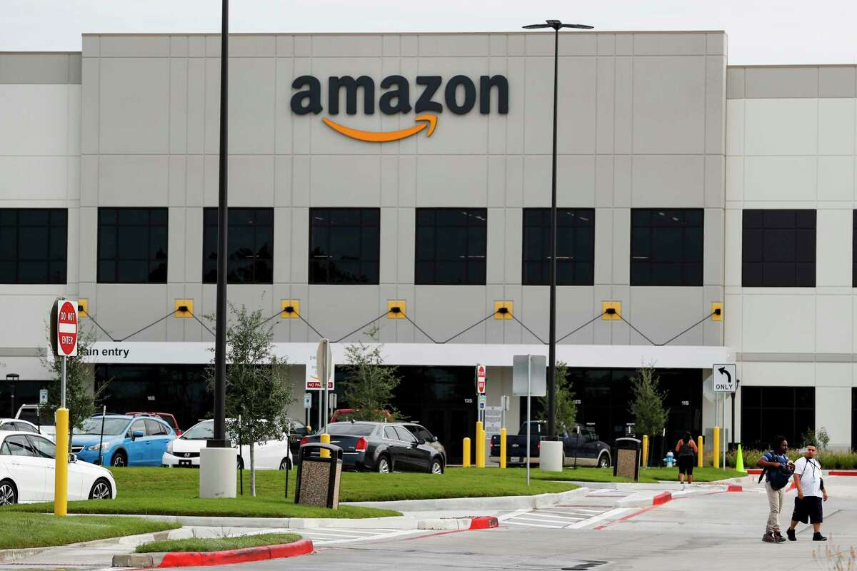 The Amazon warehouse complex is shown on Wednesday, Sept. 27, 2017, in Houston. ( Brett Coomer / Houston Chronicle )