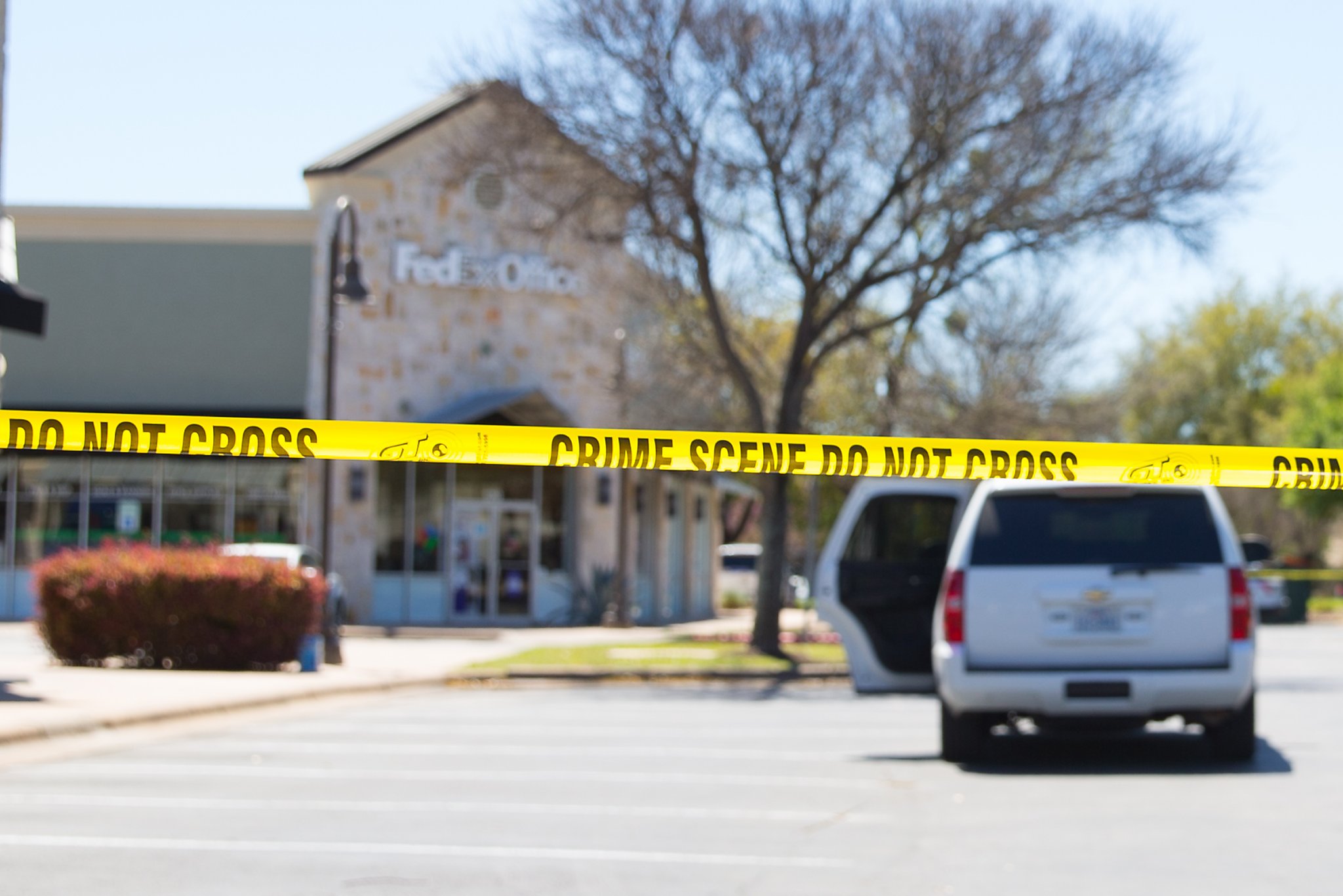 Lawmaker Clues at FedEx store cracked Austin bombing case