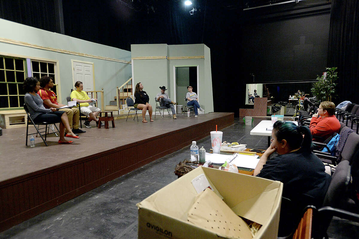 BCP, Logon Cafe Partner For Theater Opening Nights