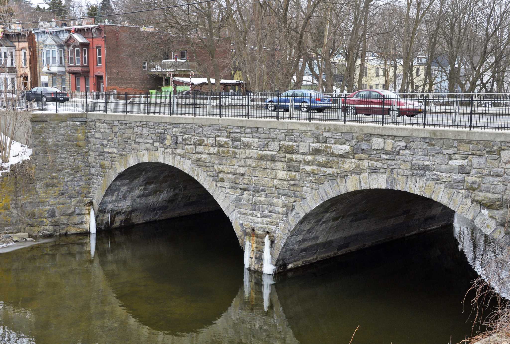 Nearly 30 percent of bridges in Capital Region need repairs - Times Union