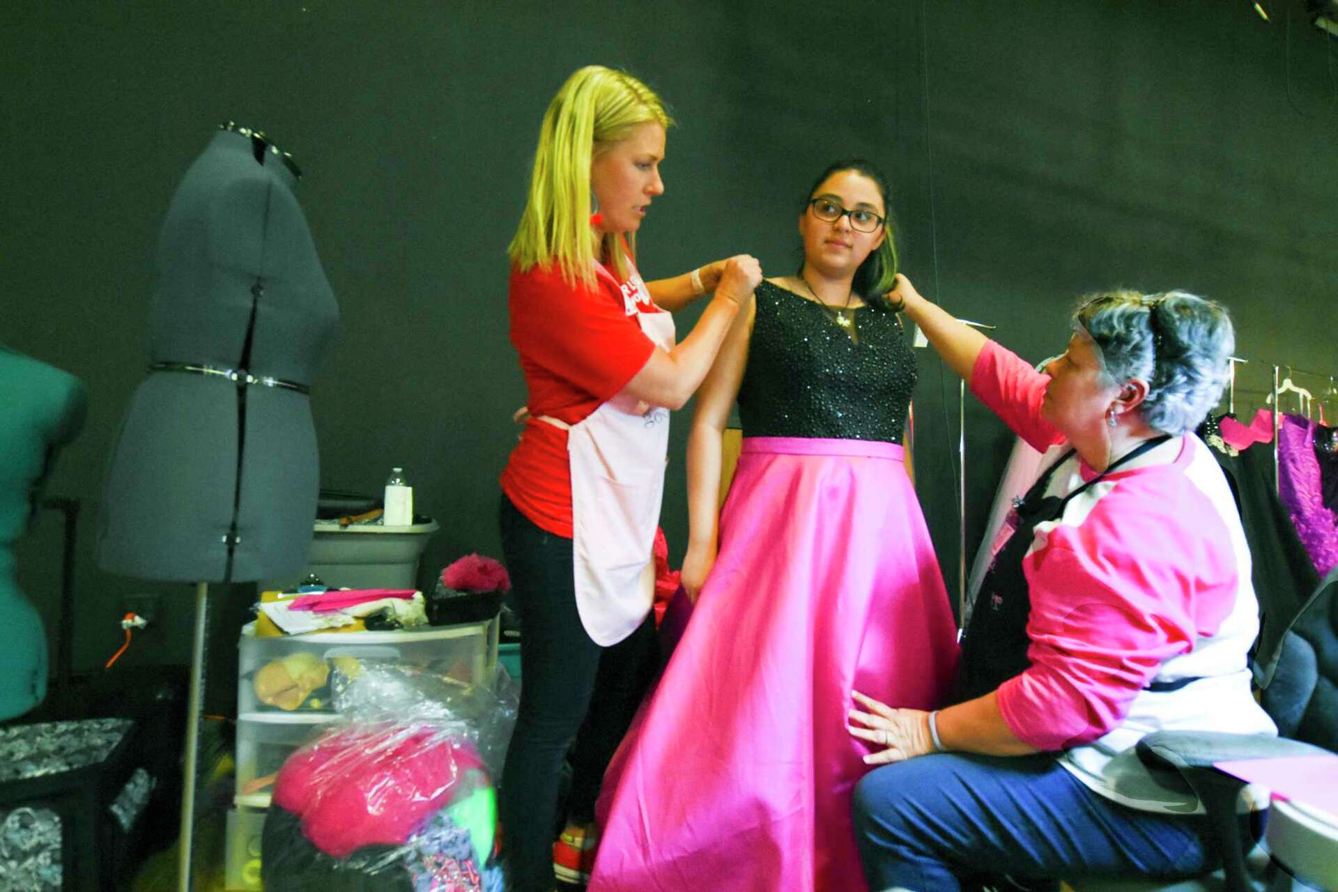 prom dress program Prom Rep Info #bellebridalbellingham