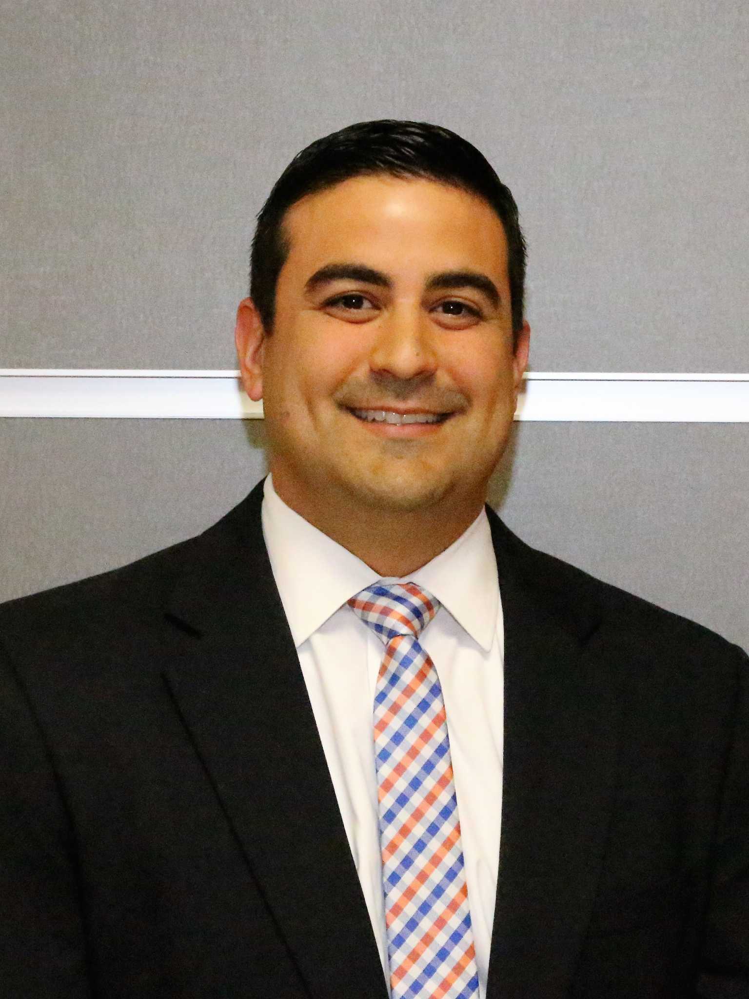 Lee named new principal at York Junior High