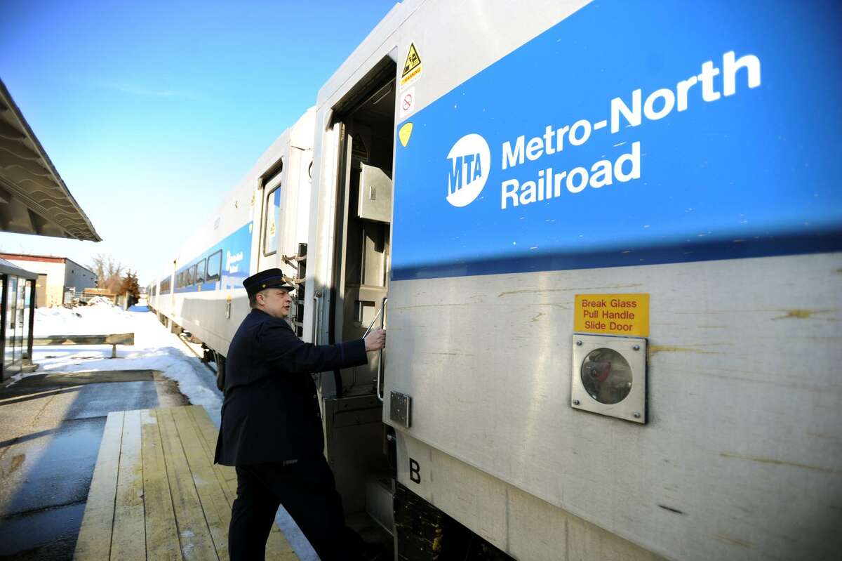 metro north harlem line schedule