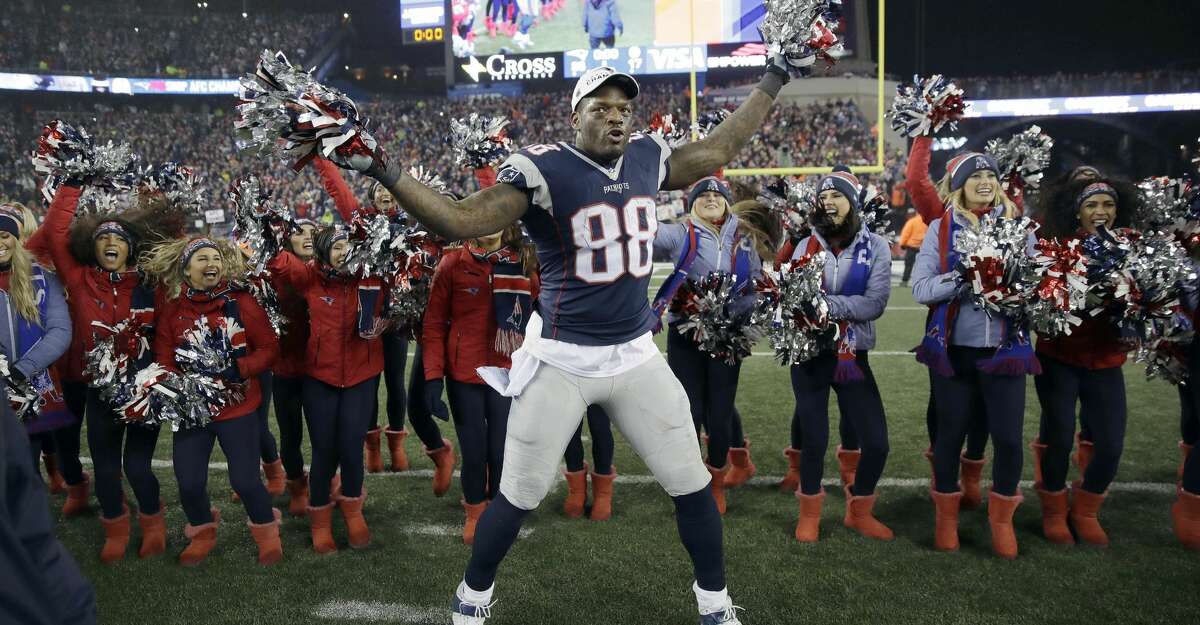 Alief Taylor's Martellus Bennett retires from NFL