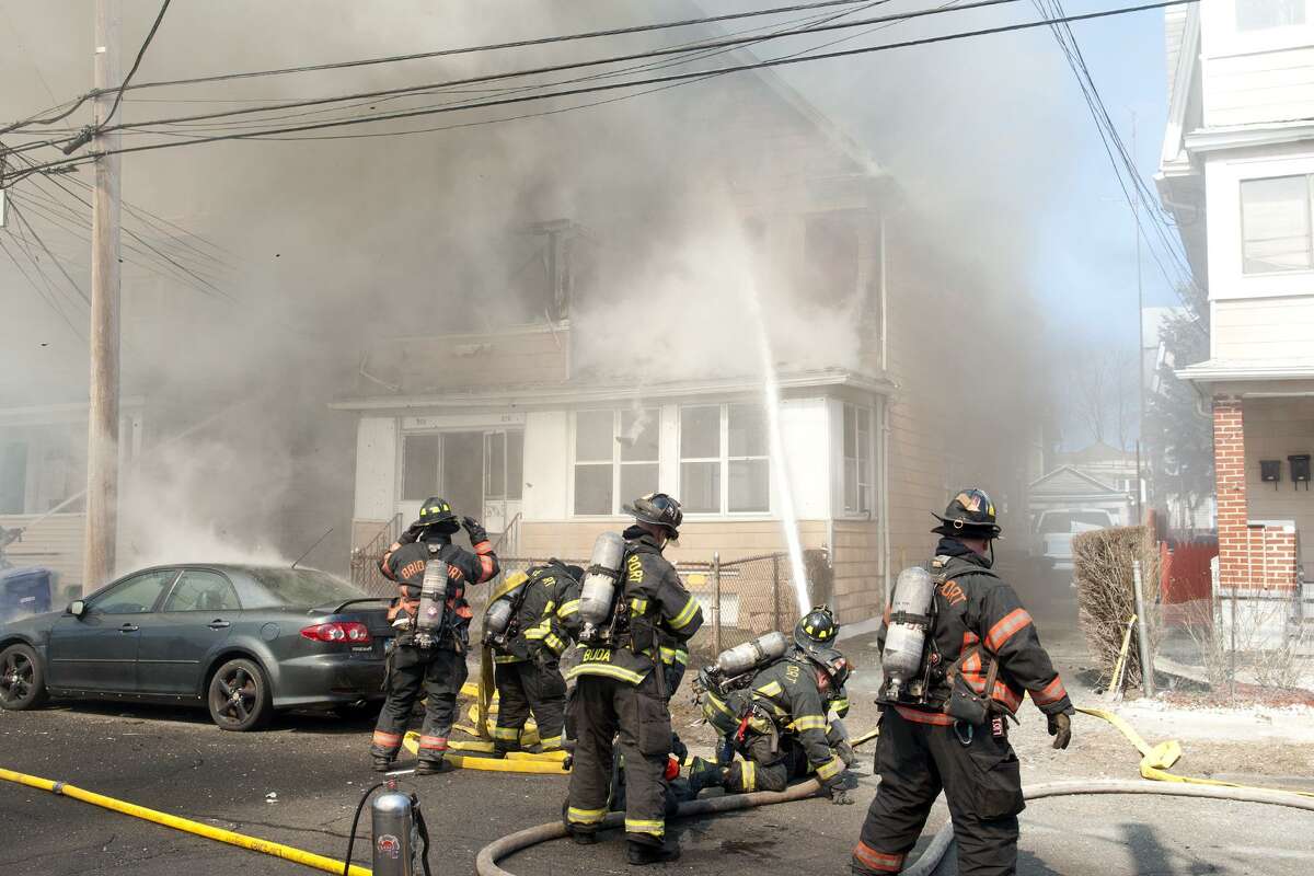3alarm Bridgeport fire took 1 hour to get under control