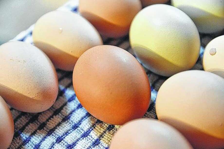 golden farm fresh eggs