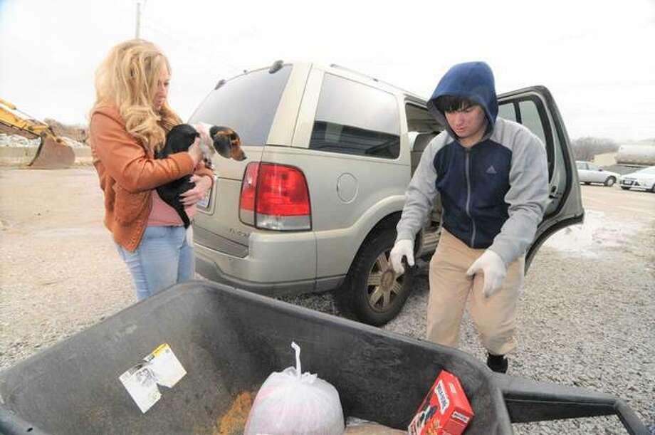 Riverbend Pet Food Pantry Achieves Mission Of Feeding Area Pets