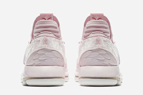 kevin durant pink sneakers