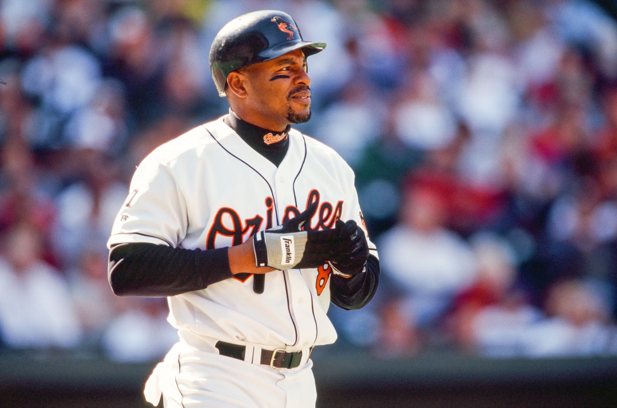 Former LSU, MLB star Albert Belle booked on indecent exposure