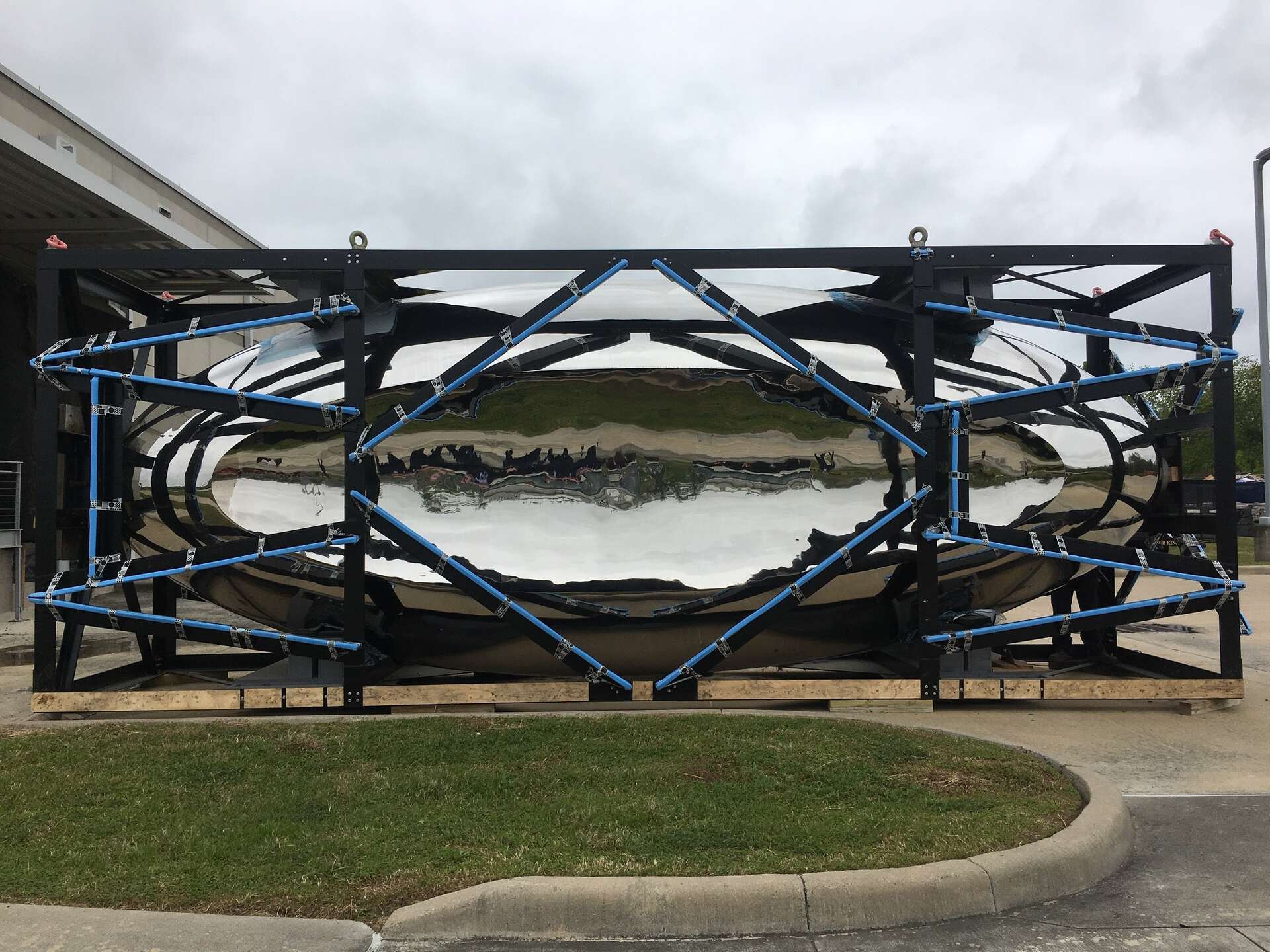 MFAH's new Anish Kapoor sculpture has landed