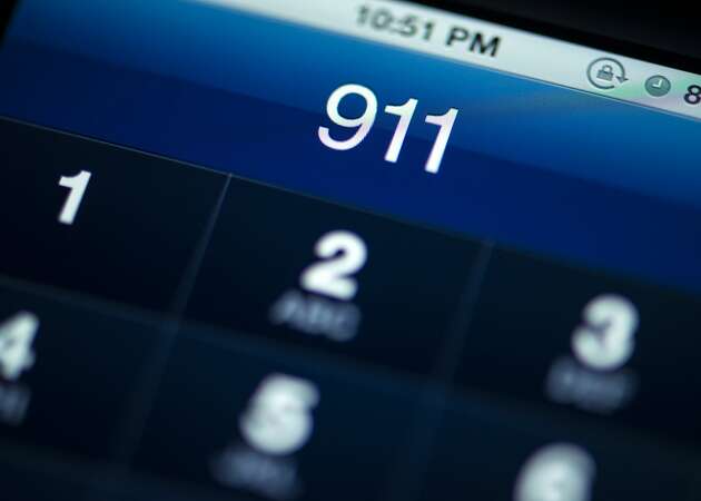 911 dispatchers of Reddit recall the funniest, dumbest calls they've received
