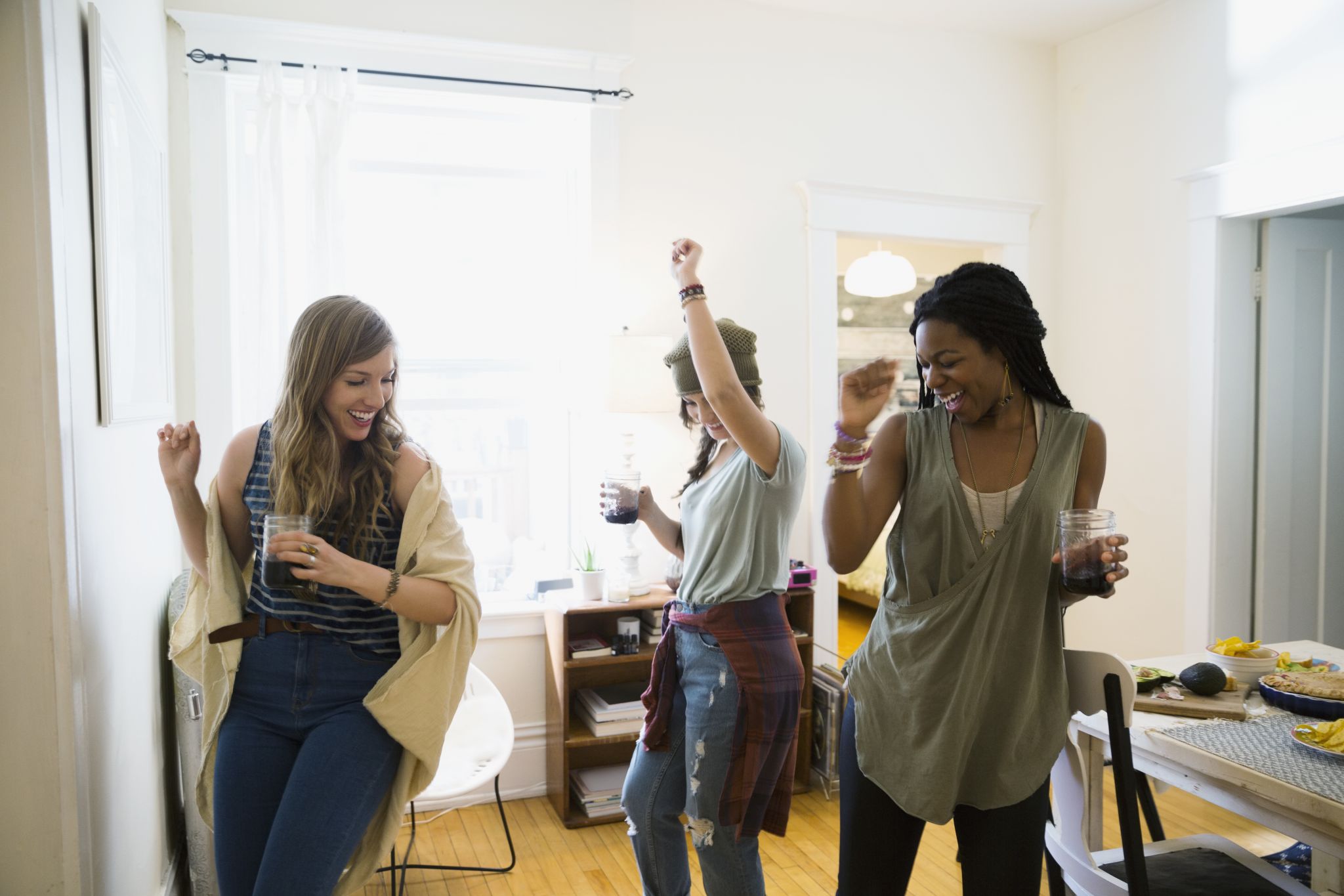 How safe are indoor gatherings? The COVID risk at home, in a restaurant