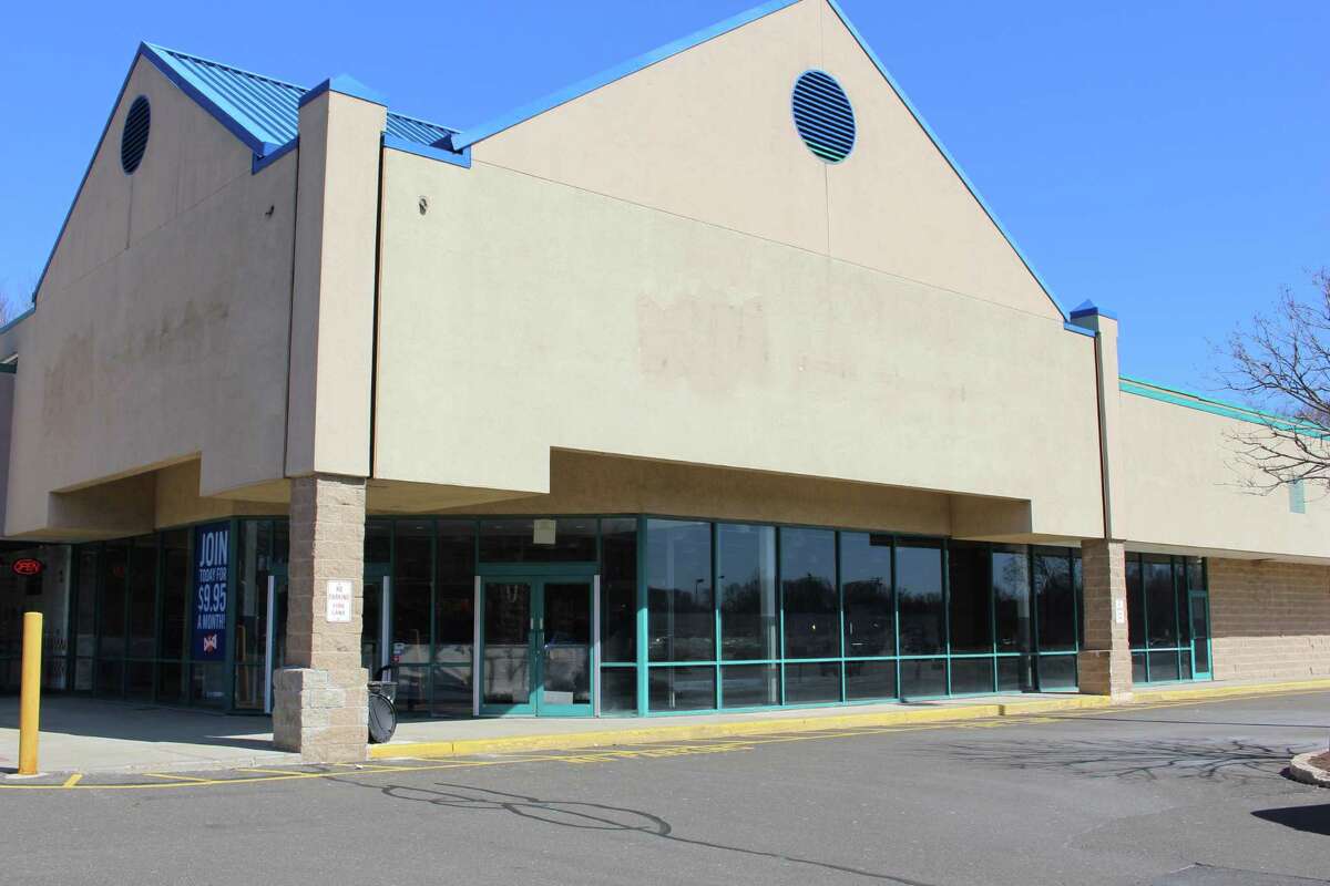 Home Depot plaza on Post Road sells