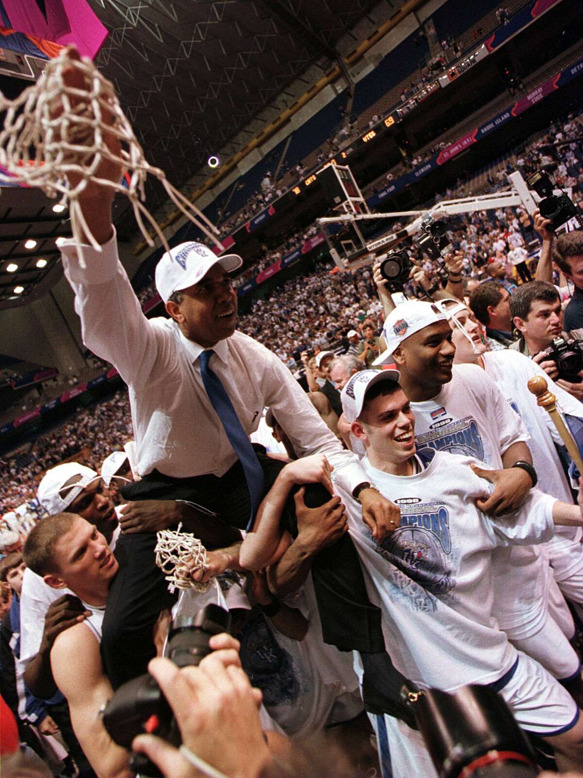 Alamodome - host of the 1998 NCAA Men's Final Four photo 2