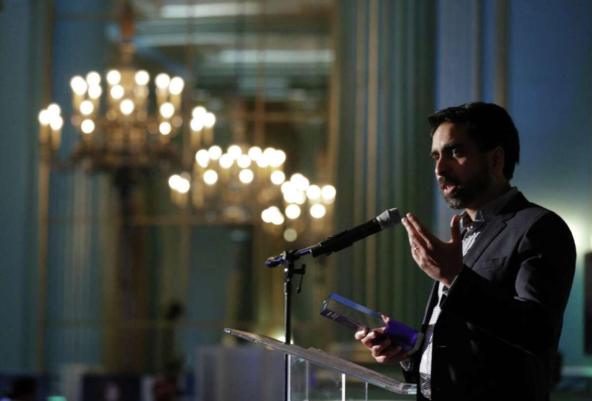 Salman Khan speaks to the guests after being awarded the San Francisco Chronicle VisionSF Visionary of the Year Award at the War Memorial Veterans Building in San Francisco, Calif., on Tuesday, March 27, 2018.