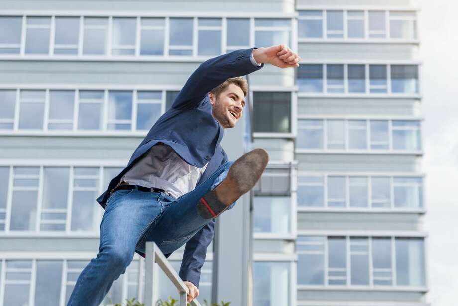 job-hopping is on the rise -- but that doesnt have to be a bad