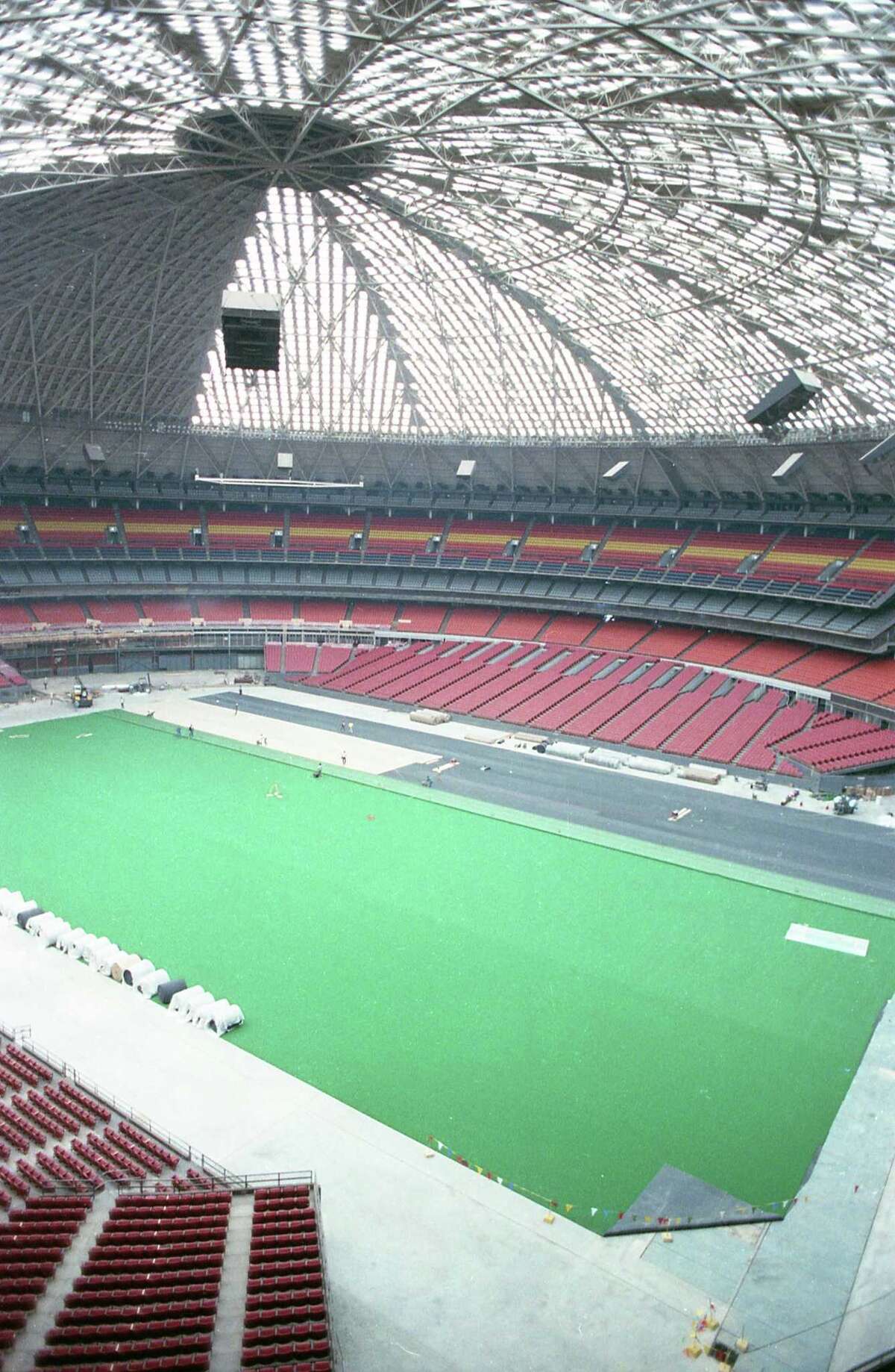 Remembering the old 'exploding scoreboard' at the Astrodome