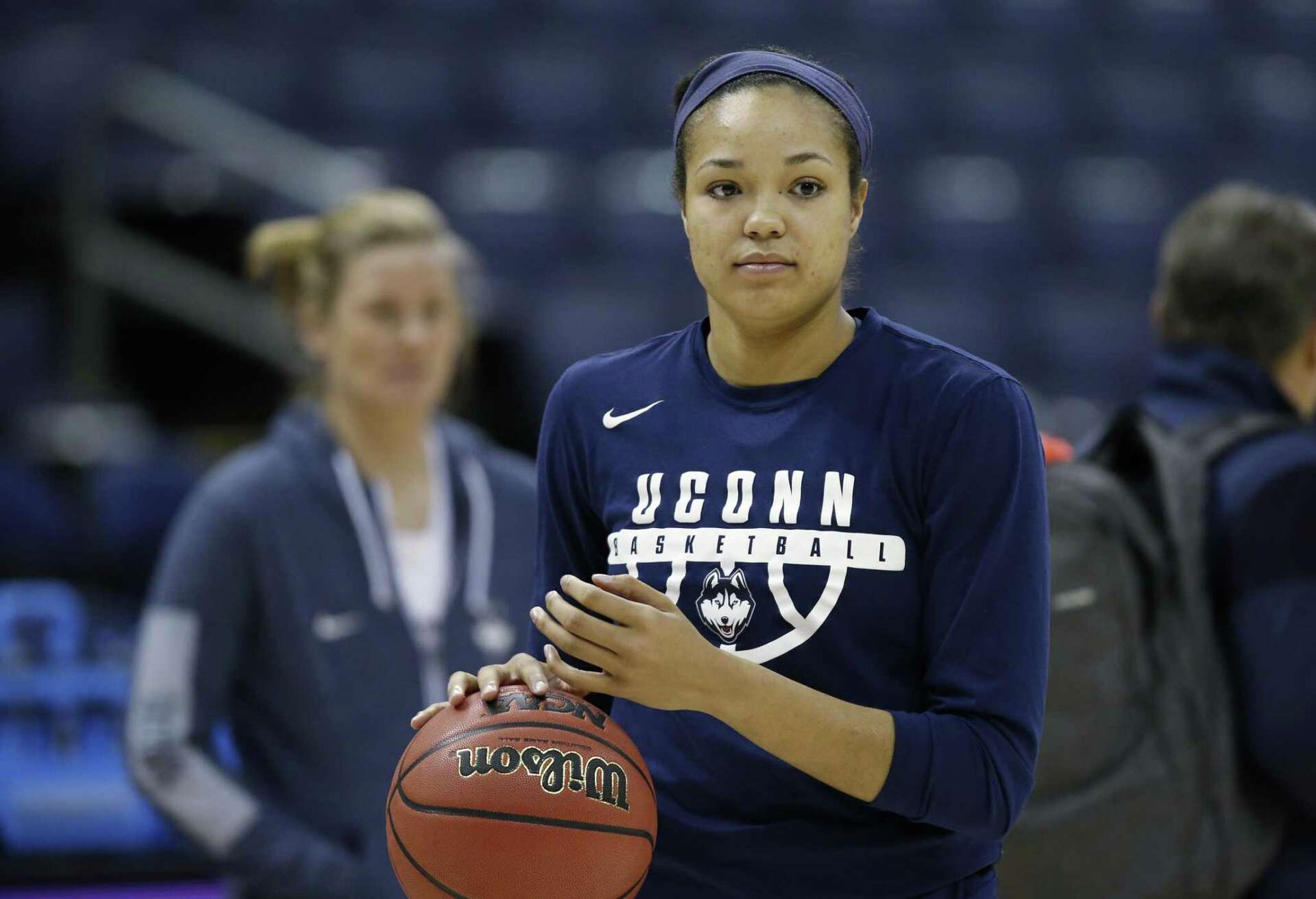 Positionless basketball on display when rivals UConn, Notre Dame meet ...