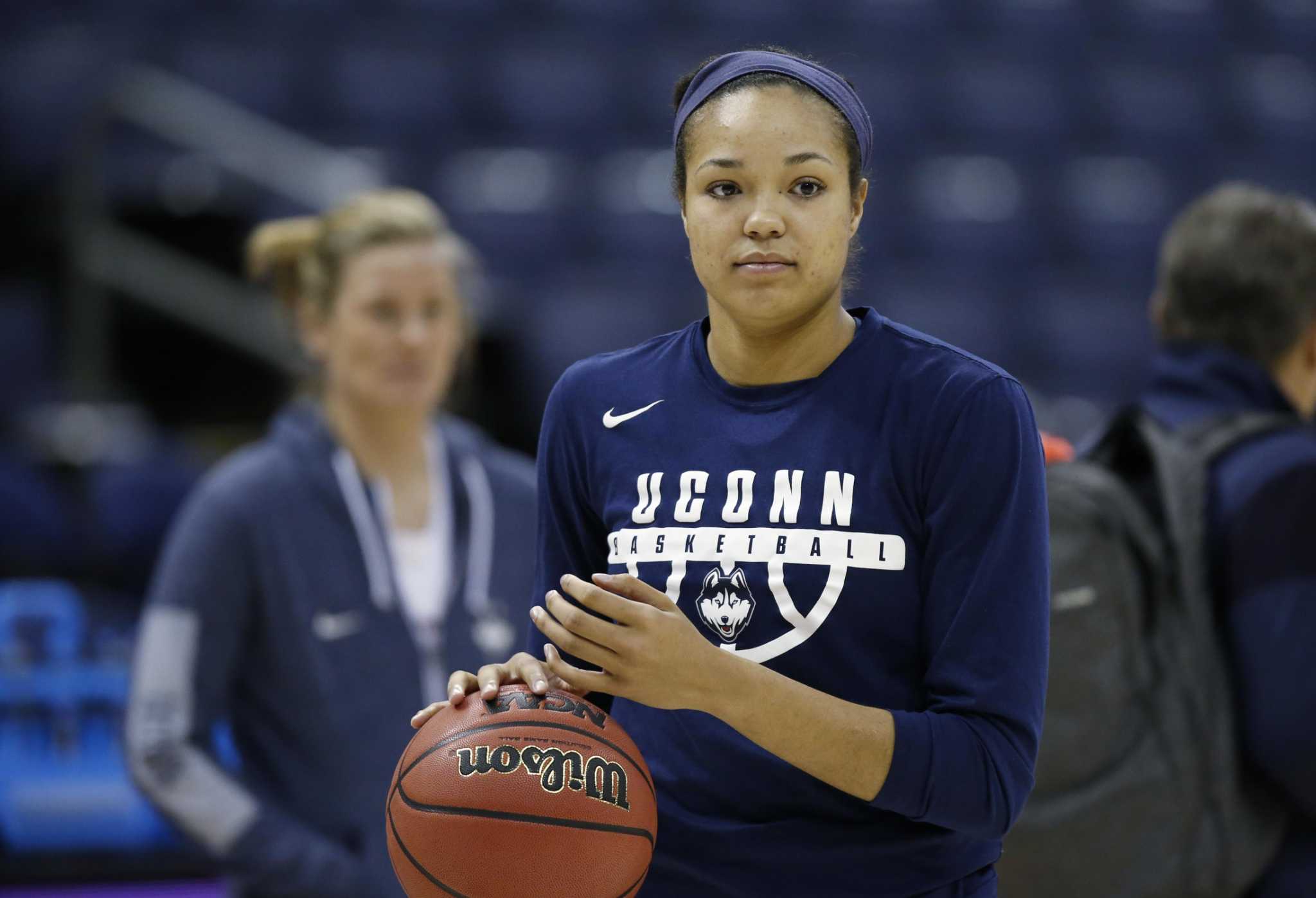 Positionless Basketball On Display When Rivals Uconn Notre Dame Meet 