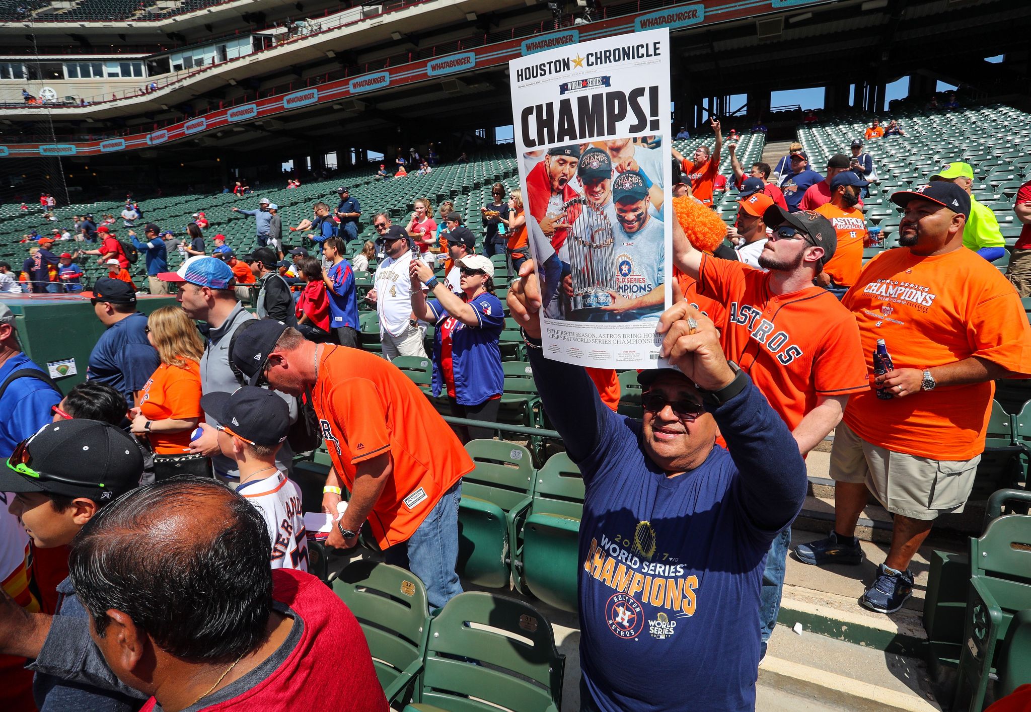 Astros fans invade Arlington to celebrate Opening Day