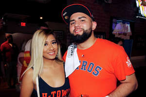 Astros fans enjoy opening day watch parties in Houston