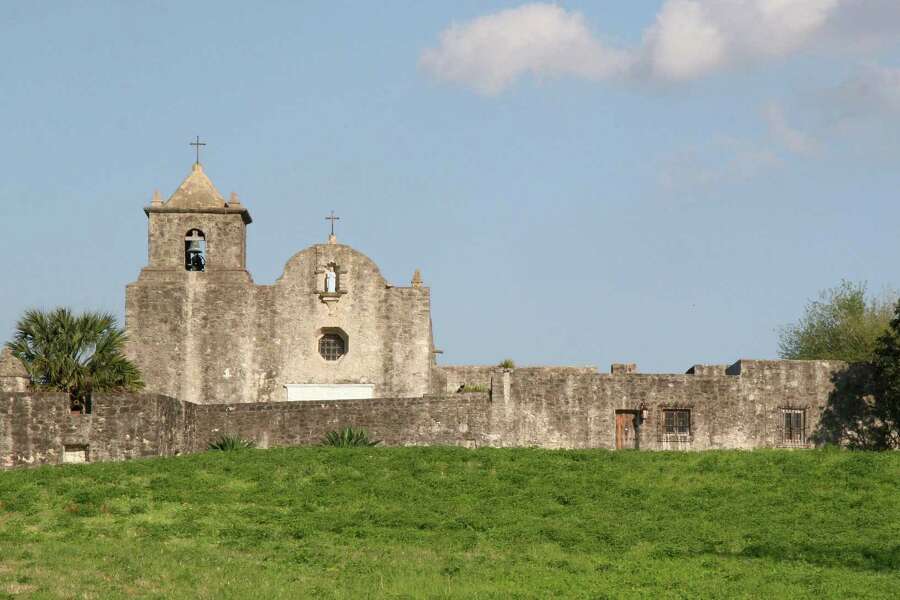 Kentucky volunteer told of harsh conditions before Goliad massacre in 1836.