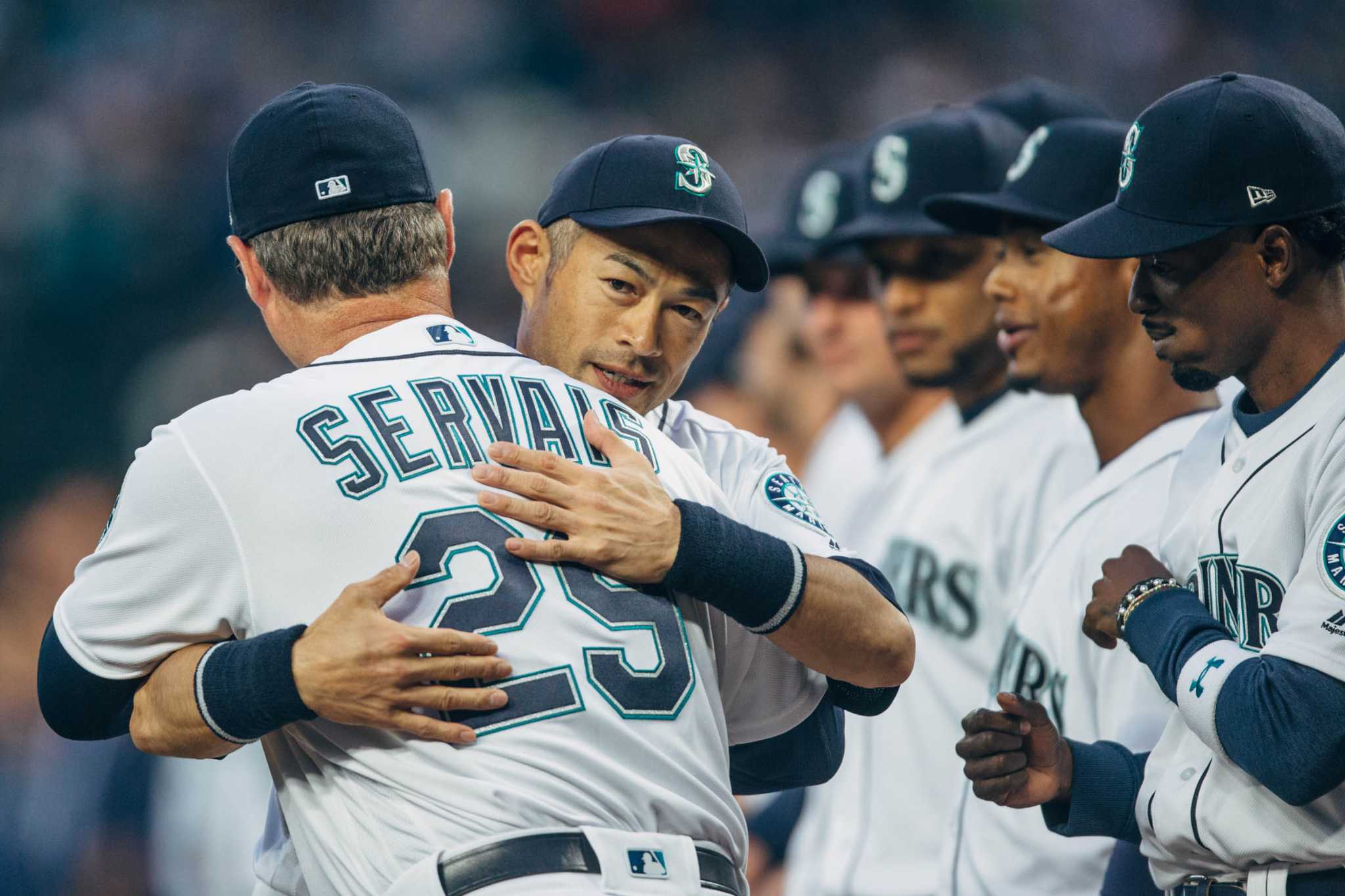 Moments to remember from Mariners' Opening Day victory