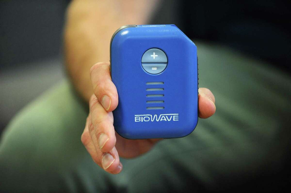 BioWave seeks approval for athome painrelief device