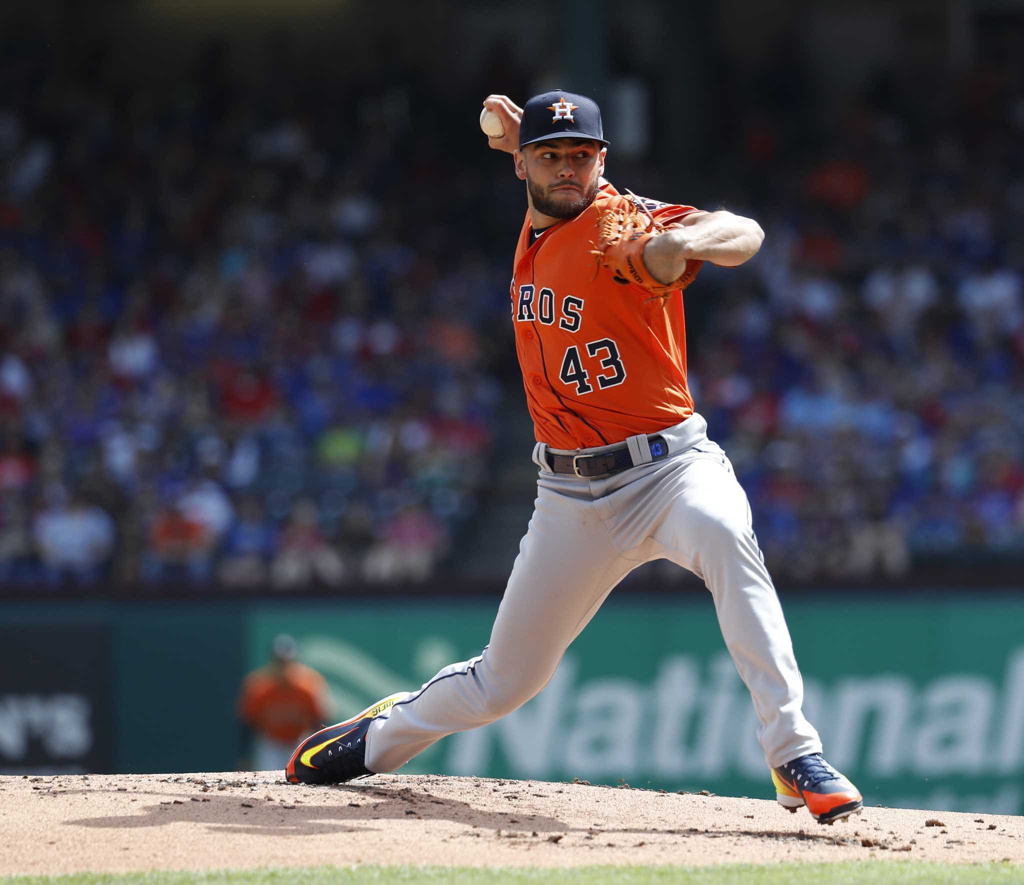 Astros outfielder Josh Reddick gets engaged at Space Center