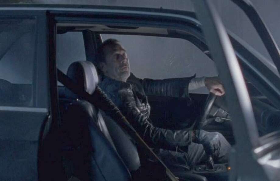 Walking Dead Who The Did Negan Pick Up In His Car San Walking Dead Who The Did Negan Pick Up In His Car