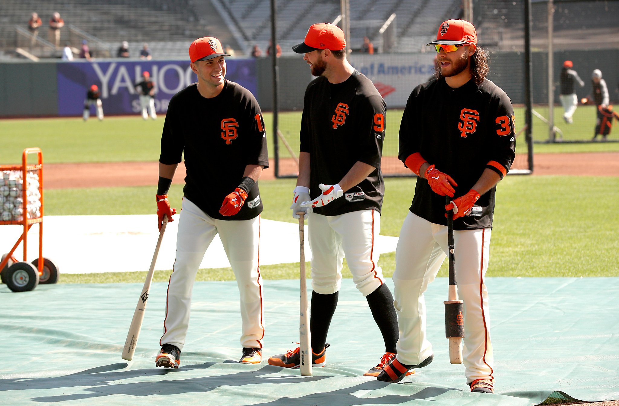 San Francisco Giants Brian Wilson (38) celebrates by jumping up on