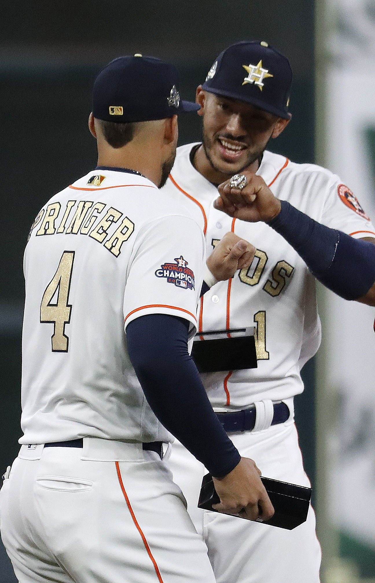 All the details on the Astros' 104-diamond ALCS championship rings
