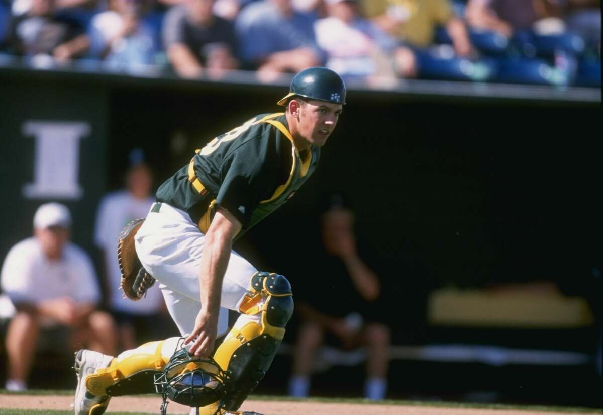 Astros manager A.J. Hinch got his first hit in the majors 20 years ago