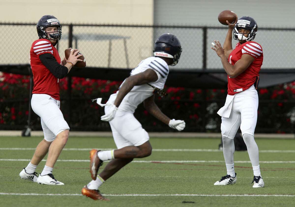University of Texas at San Antonio quarterbacks Bryce Rivers (left) and Cordale Grundy (right) practice Wednesday April 4, 2018. Rivers went to Stevens High School in San Antonio and Grundy is from Oklahoma.