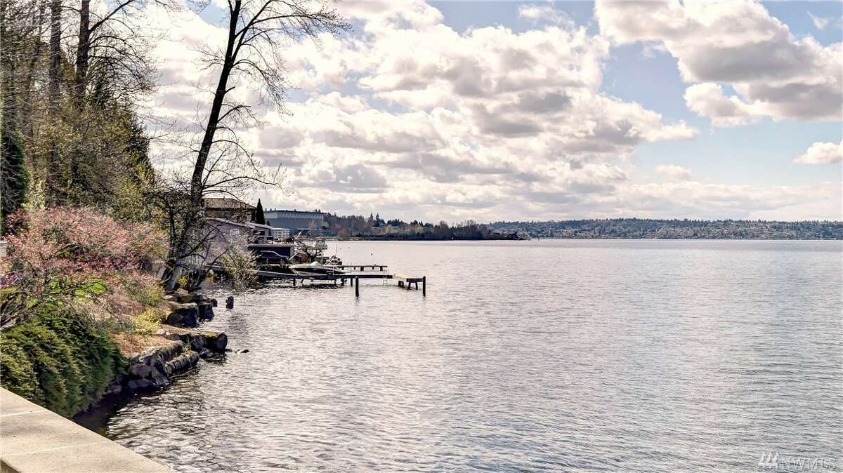 Bellevue condo with its own dock seems to float on Lake Washington