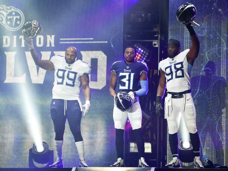 tennessee titans white jerseys