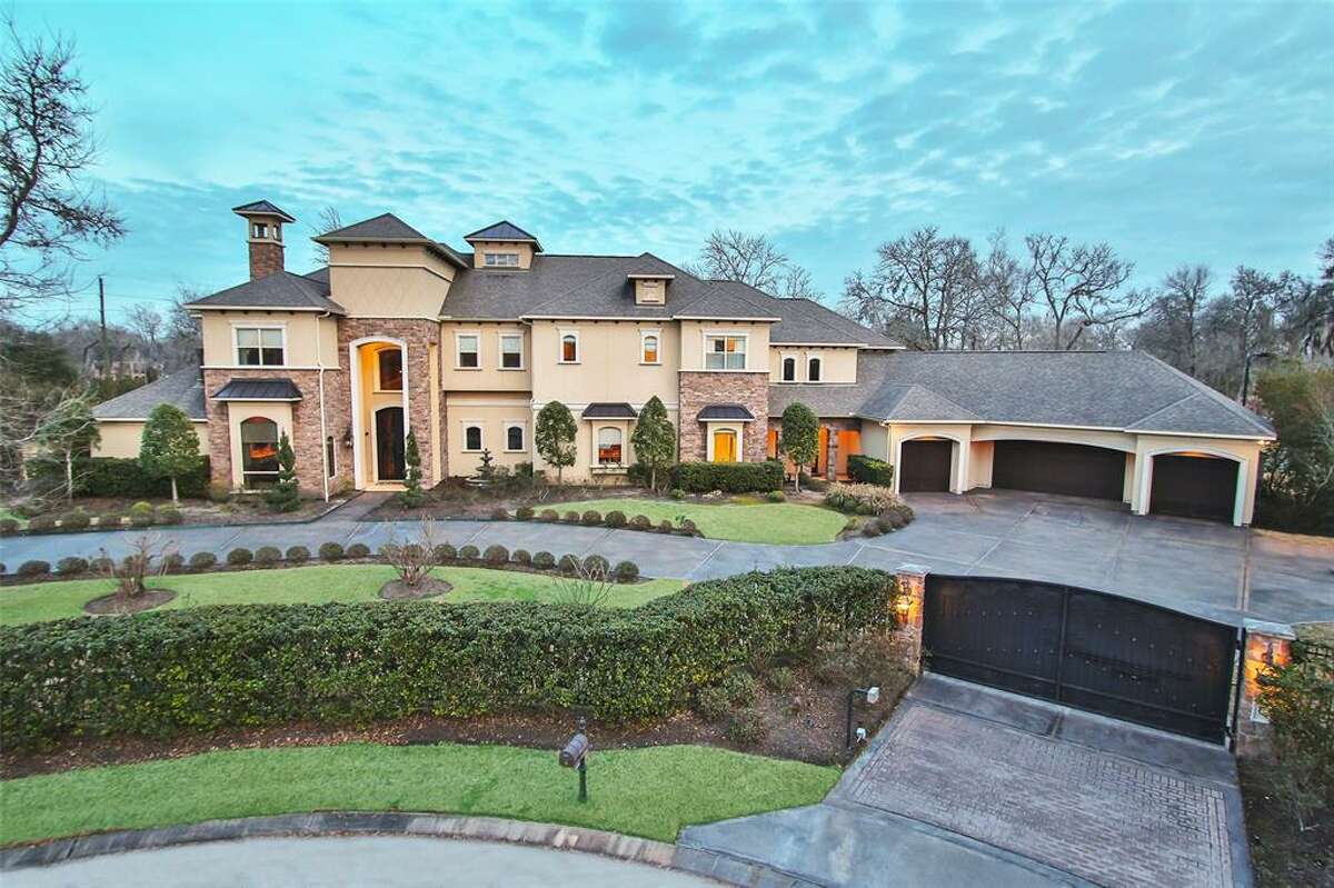 "Sisters In Law" reality TV star Rhonda Wills is selling her 10,000-square-foot Missouri City home at 6 Tall Trails Court for $2,999,900.