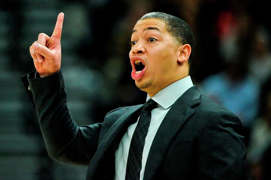 tyronn lue to return to coaching cavaliers after health scare