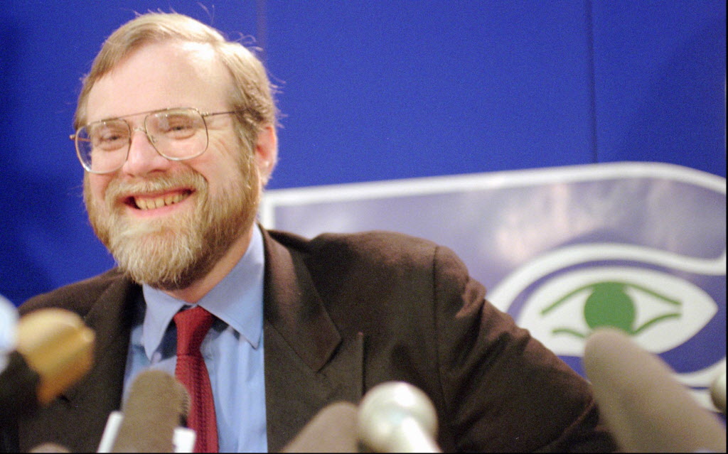 Report: Proceeds of Seahawks' sale to go to Paul Allen's foundation