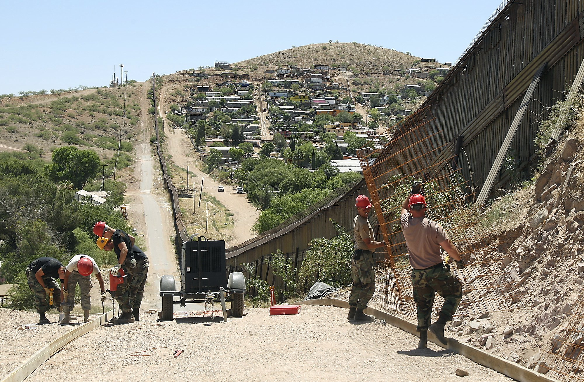Prior deployments show military’s likely role at border