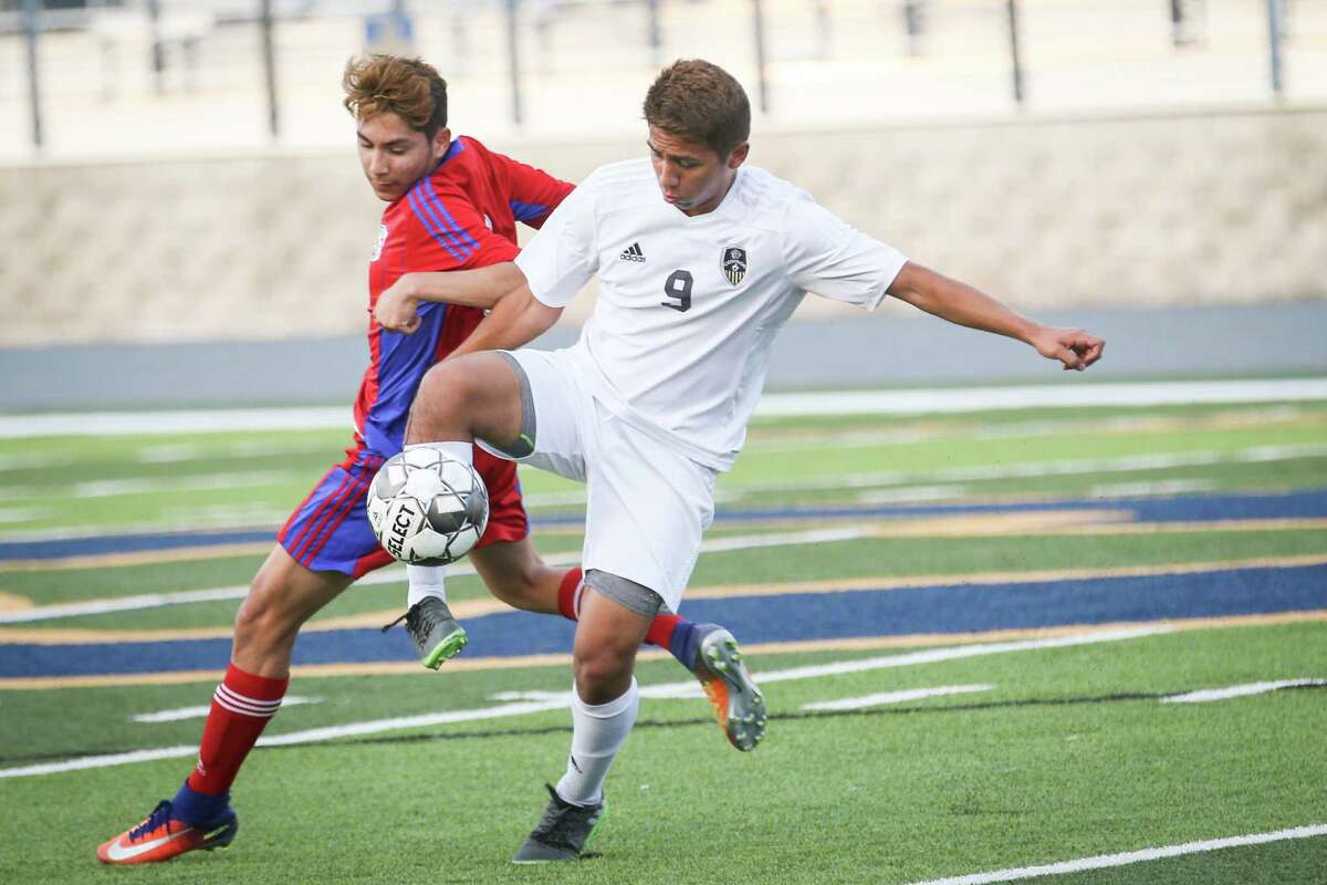 BOYS SOCCER: Conroe beats Pearce, advances to regional semifinals