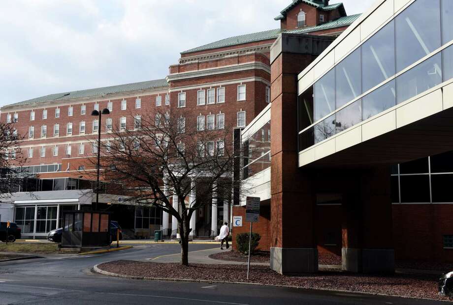 Exterior of Albany Medical Center on Friday, April 6, 2018, on New Scotland Ave. in Albany, N.Y. Nurses at Albany Medical Center will vote next week on whether to join the New York State Nurses Association, the state's largest nursesO union. (Will Waldron/Times Union) Photo: Will Waldron / 20043451A