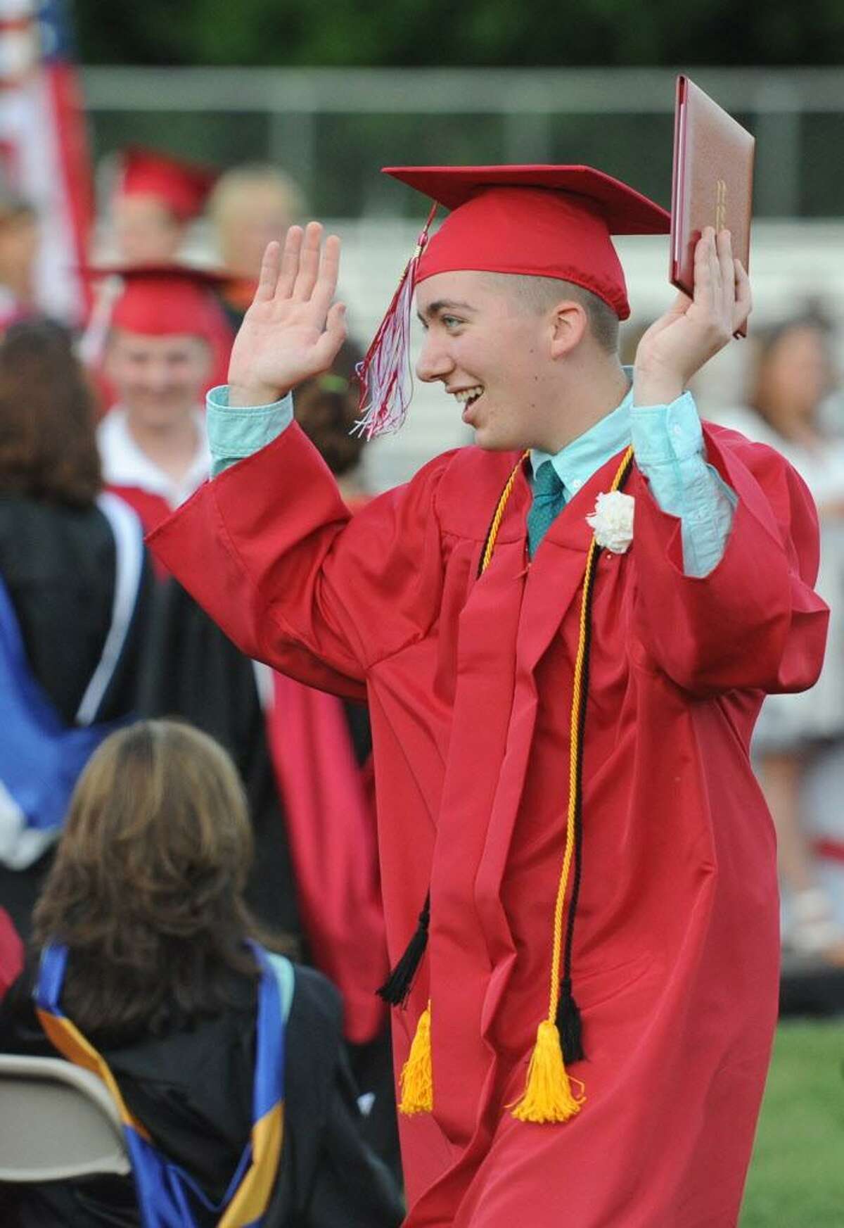 2-wounded-during-high-school-graduation-ceremony-in-michigan