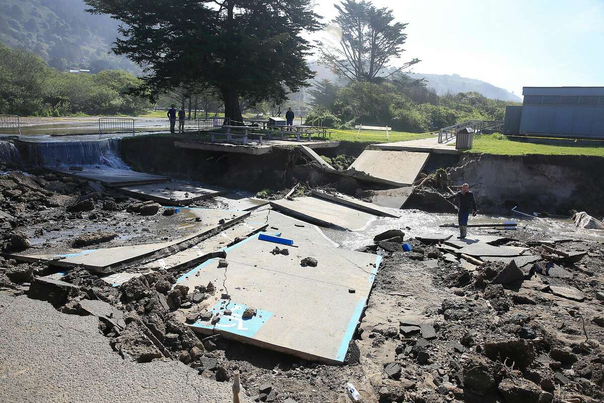 Stinson Beach parking lot still crumbling after storm — and fix is