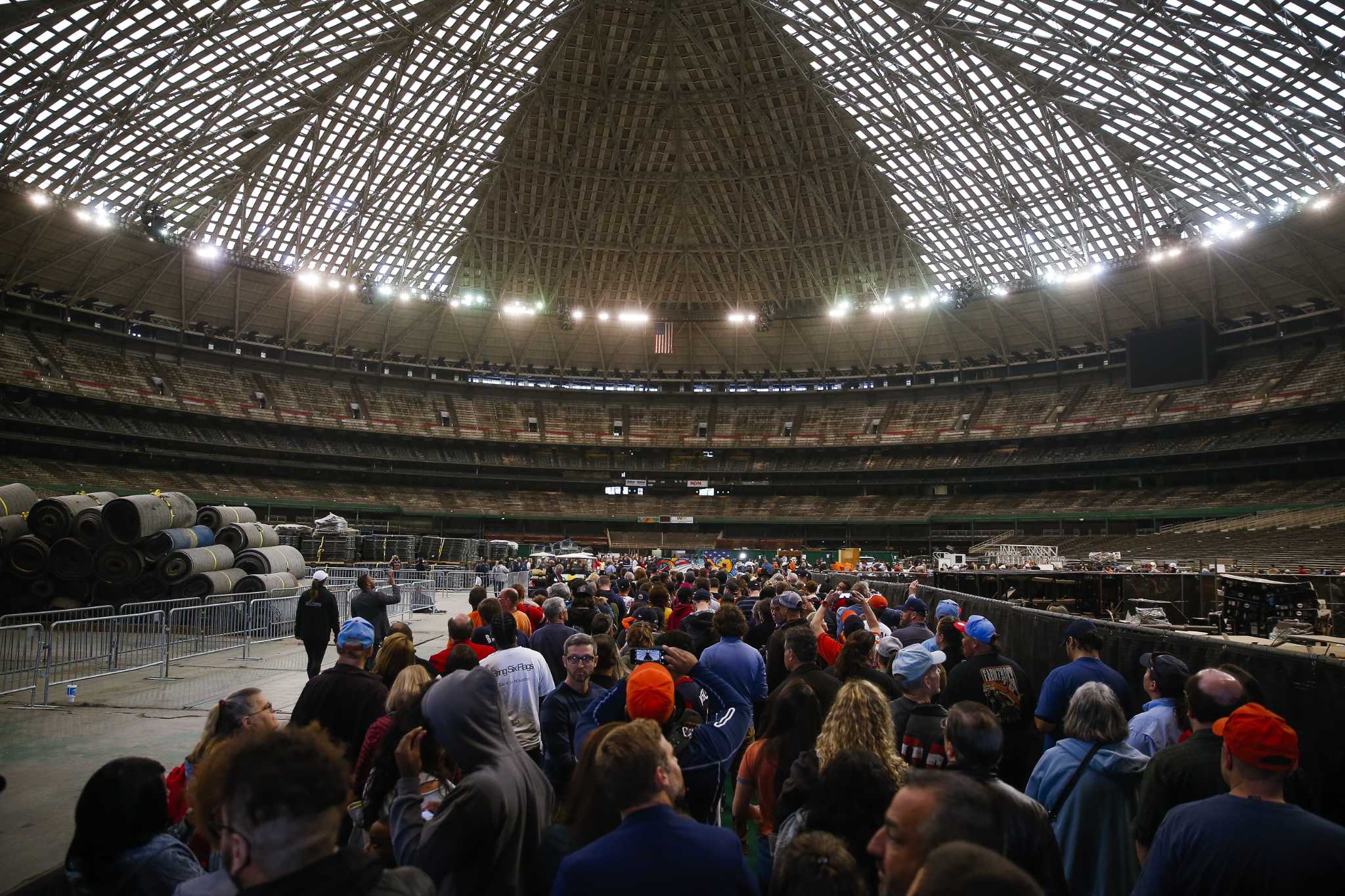 Houston Astrodome draws crowds eager to own a piece of history, Houston